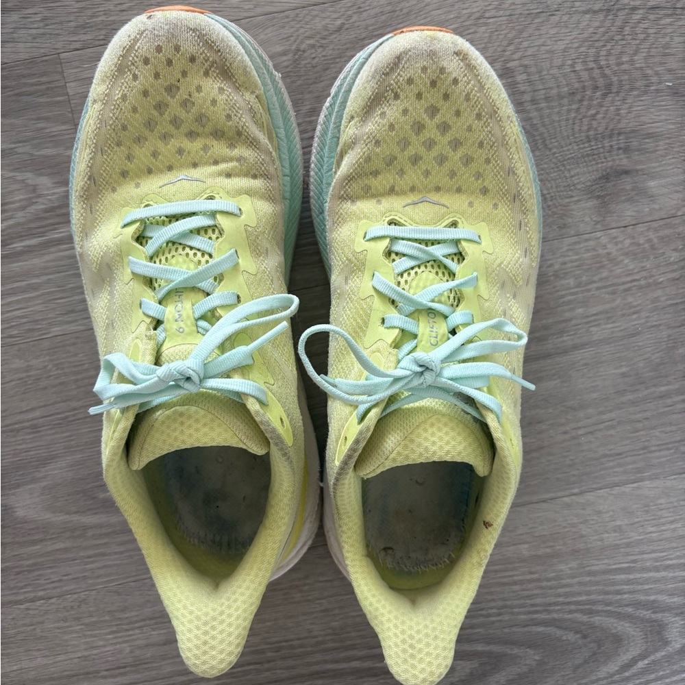 Hoka Clifton 9 Women’s Yellow Athletic Sneakers size 11 Wide